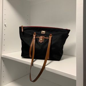 Dooney & Bourke Wayfarer Large Zip Tote